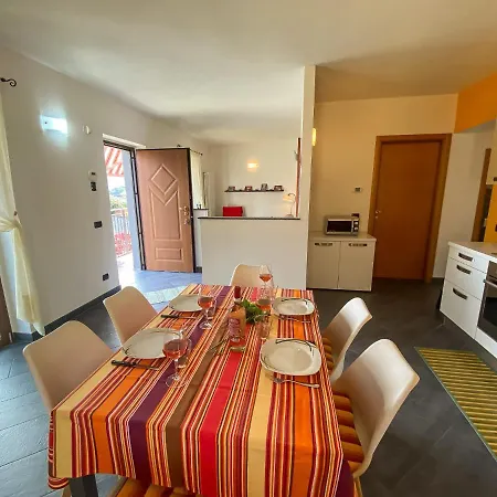 Giardino Di Maria - Tulipano Panoramawohnung * Vercana