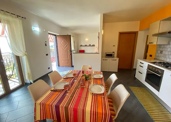 Giardino Di Maria - Tulipano Panoramawohnung * Vercana